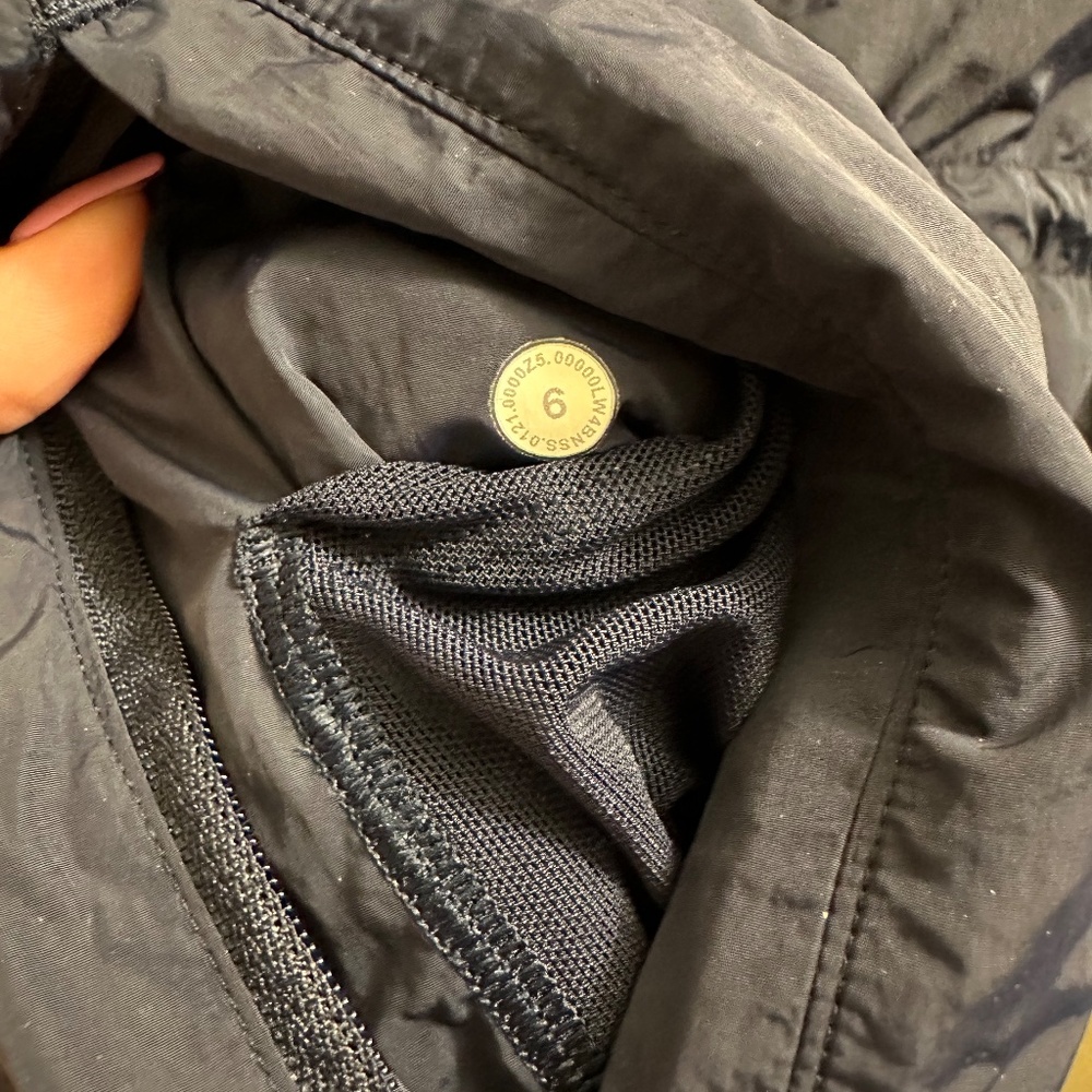 Lululemon Windbreaker/ Pullover Jacket - image 4